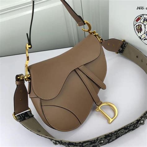 bolsa dior saddle valor|christian dior saddle.